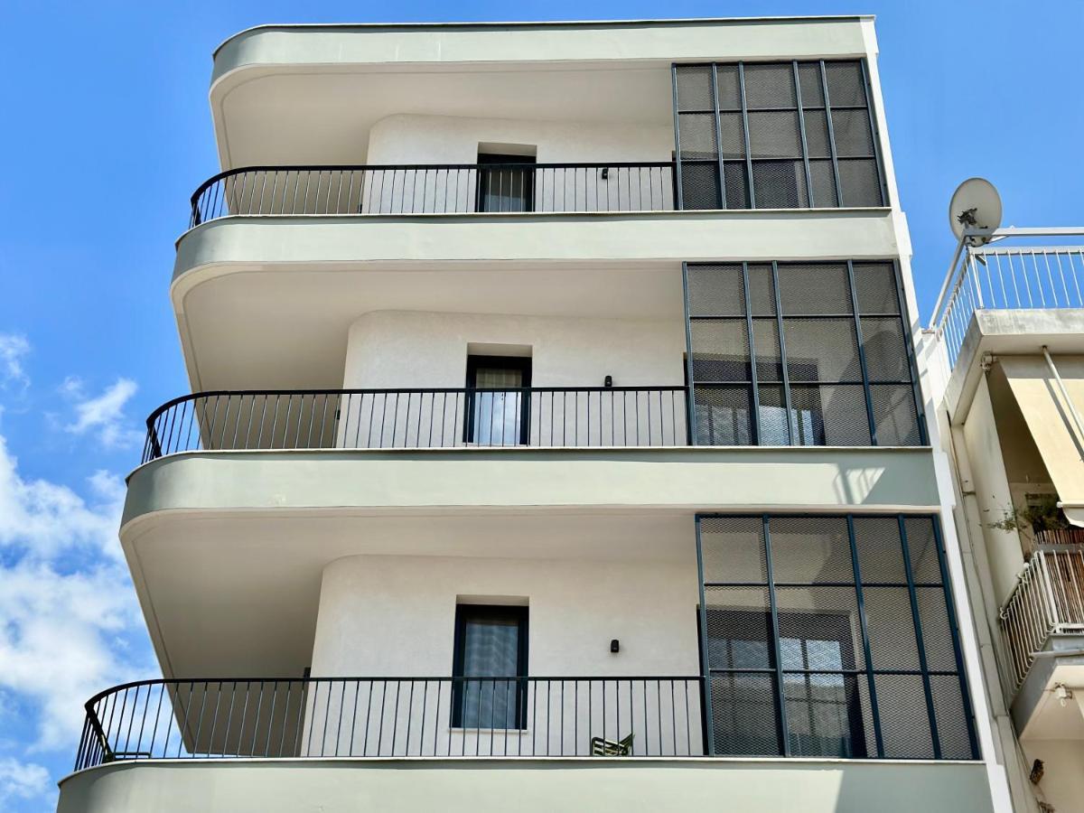 M & M - Boutique Apartments Атина Екстериор снимка